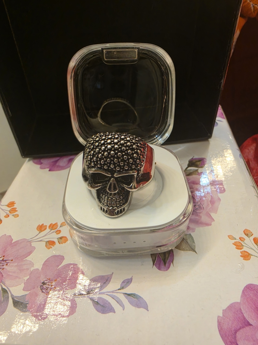 Men's Silver Skull Ring - Black and Silver Tone